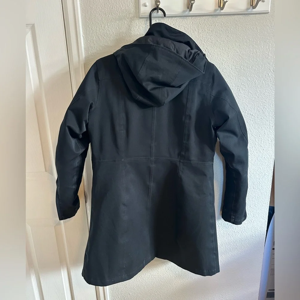 Patagonia Black Women's Jacket - Picture 2 of 10